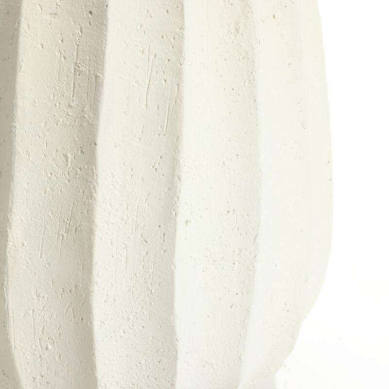 LuxenHome Off White MgO Round Modern Fluted Vase