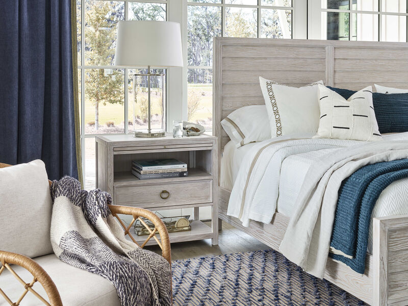 Getaway Panel Bed