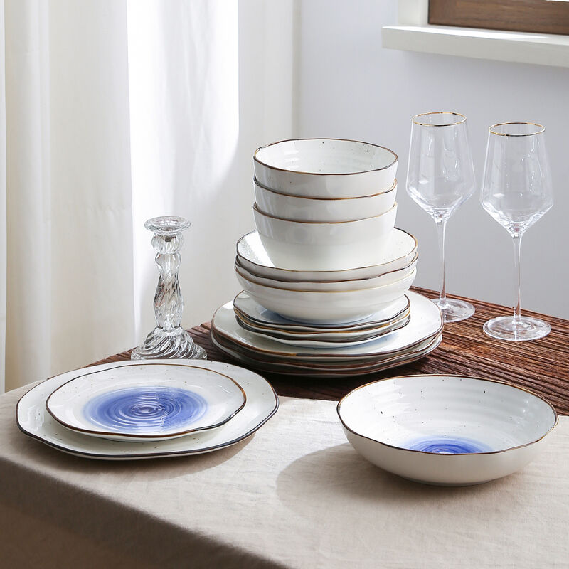 Christian Siriano Luma Porcelain 16 Piece Dinnerware Set