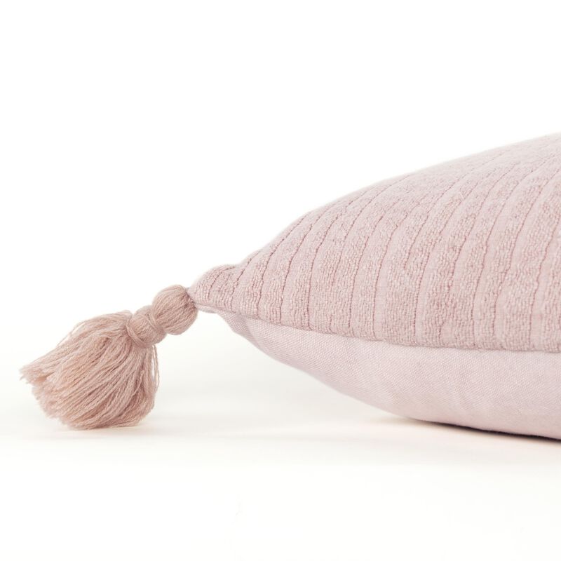 T19120 Pillow