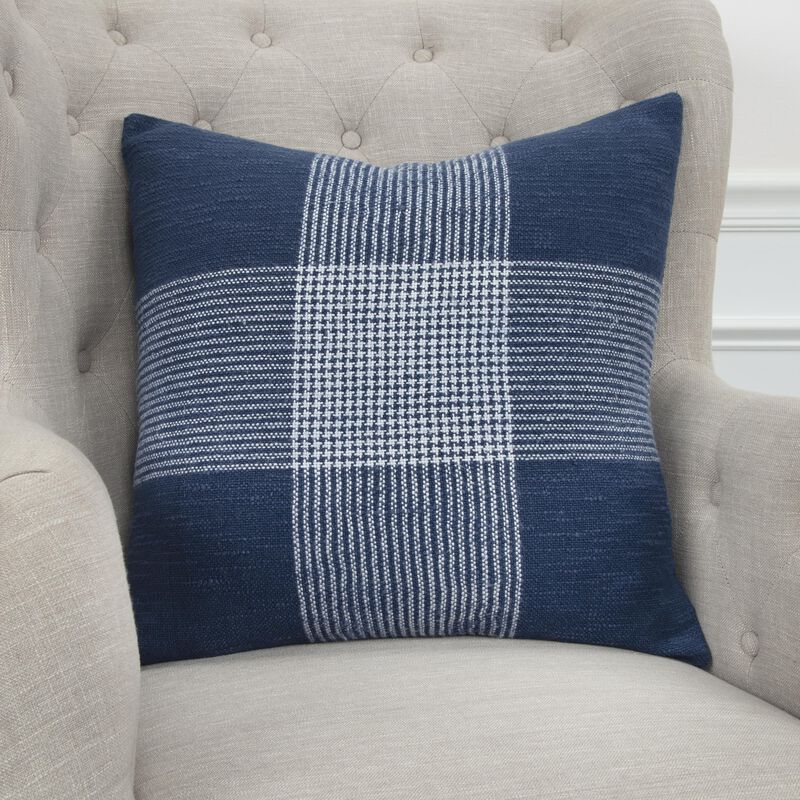 T14635 Pillow