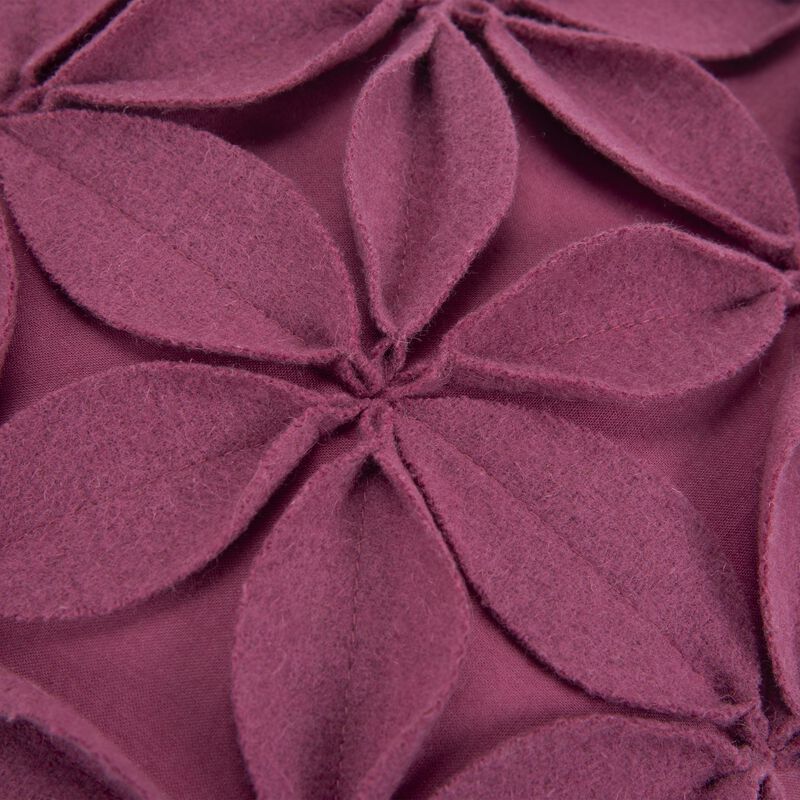 T07843 Pillow