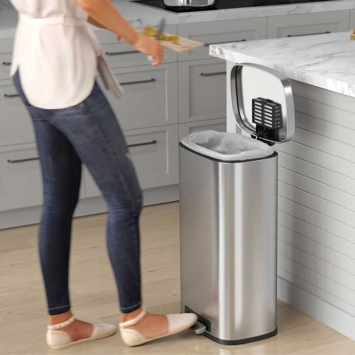 iTouchless 8 Gallon / 30 Liter SoftStep Step Pedal Trash Can