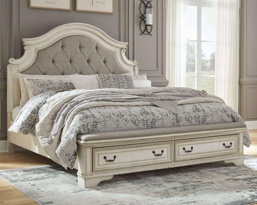 Realyn CK Upholstered Bed