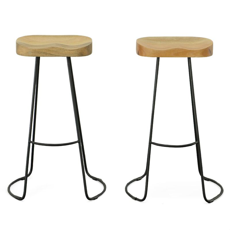 Carolina Living Saga 31 Barstool - Set of 2 - Natural Seat - Black Base