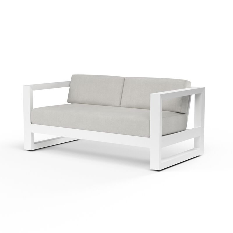 Newport Loveseat in Cast Silver, No Welt