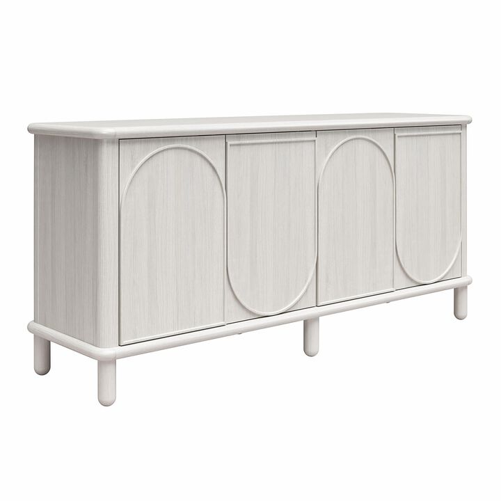 Selena Credenza