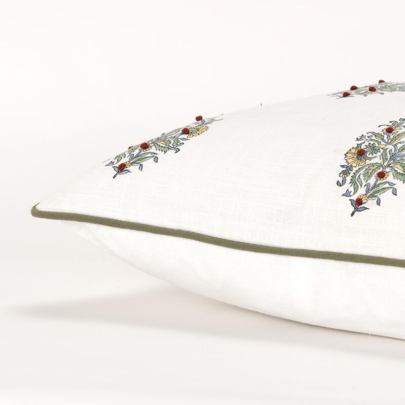 T19718 Pillow