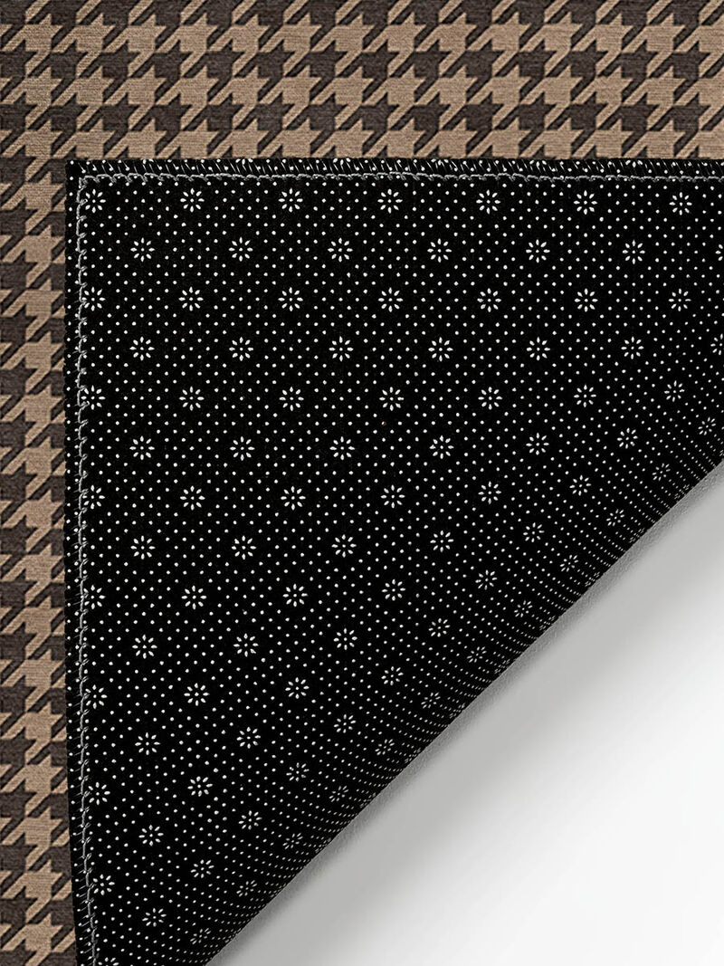 Hinton HN1 Chocolate 3' x 5' Rug