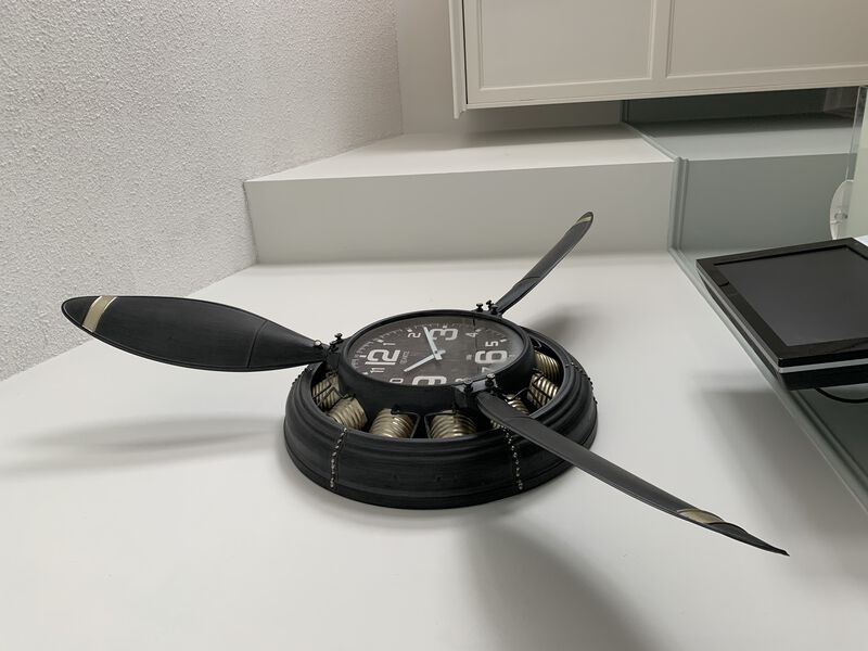 Metal Airplane Propeller Wall Décor clock, Vintage Wrought Iron Aviation Clock Wall Art Decor