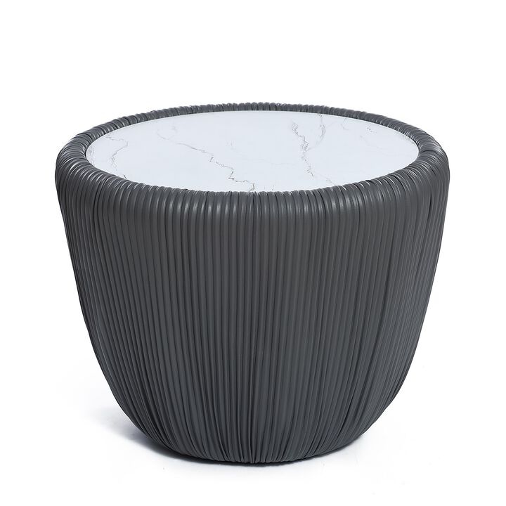LuxenHome 15.8" H White Round Side Table