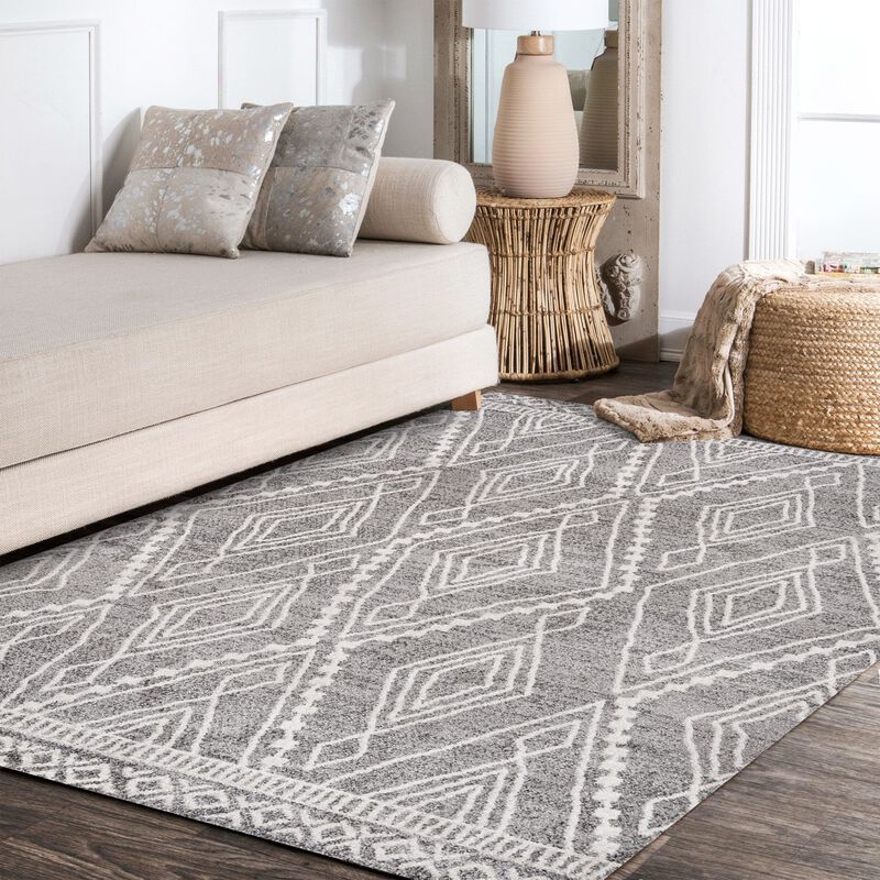 Rih Moroccan Style Diamond Area Rug