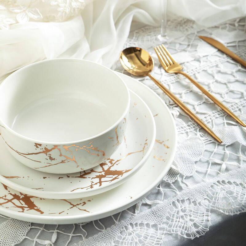 Stone Lain Zora Porcelain 32 Piece Dinnerware Set