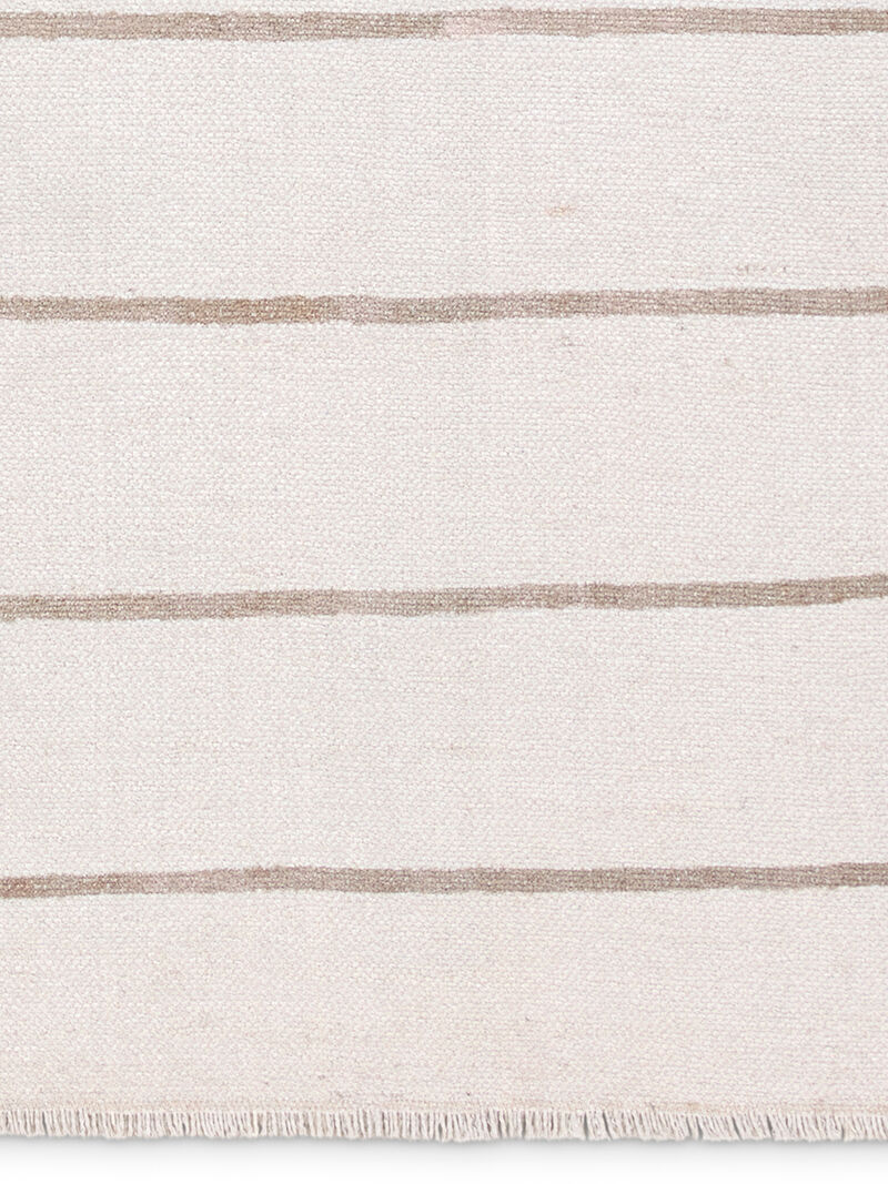 Ryn Saveen 5'x8' Rug