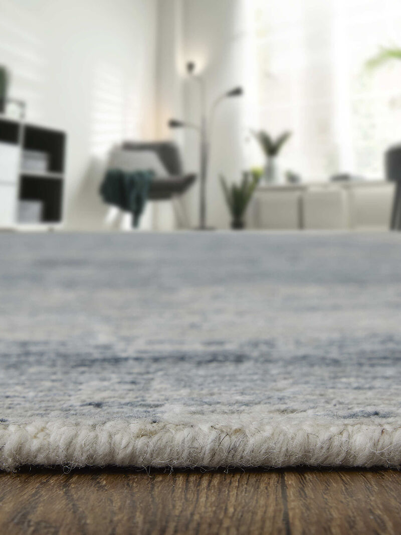 Brighton 69CGF 7'9" x 9'9" Ivory/Blue/Gray Rug