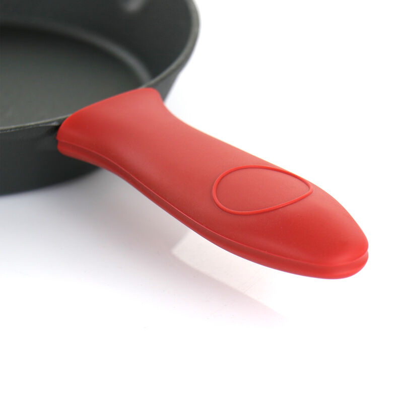 MegaChef Pre-Seasoned 9 Piece Cast Iron Skillet Set with Lids and Red Silicone Holder