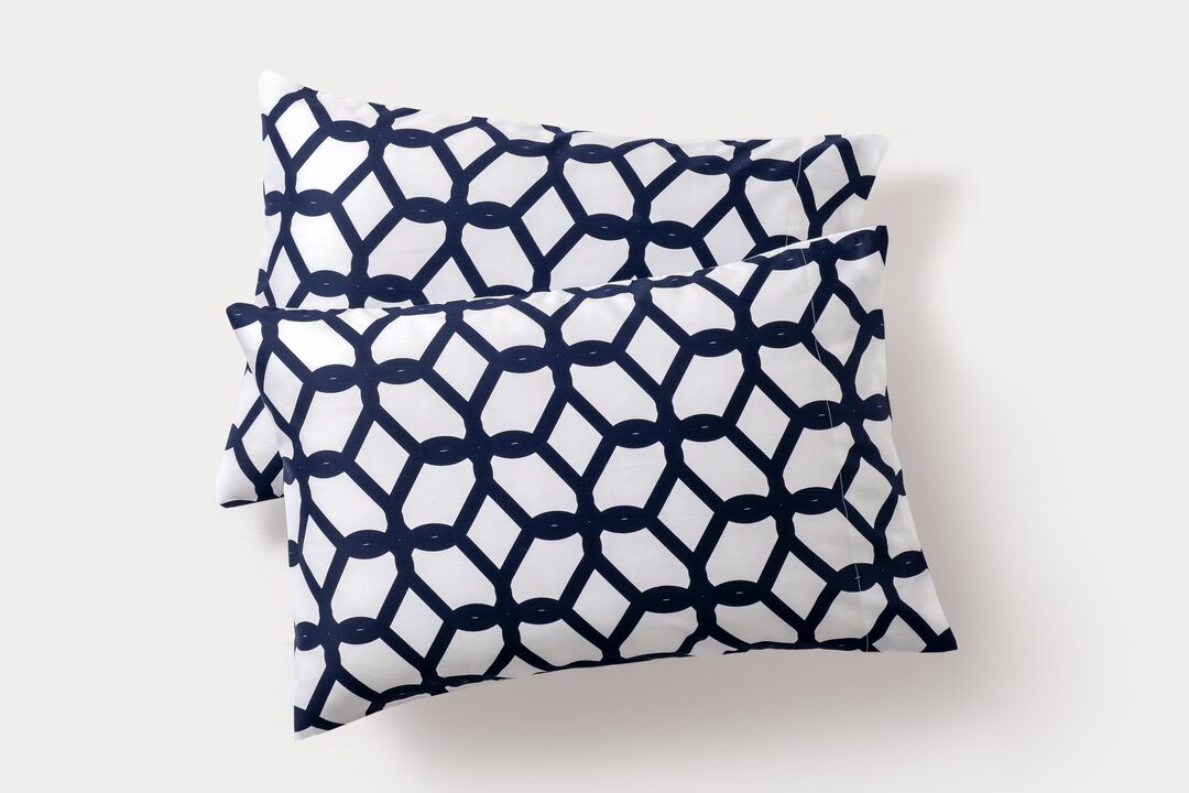 Brooks Brothers Chain Link Allover Printed Cotton Sateen Pillowcase Pair