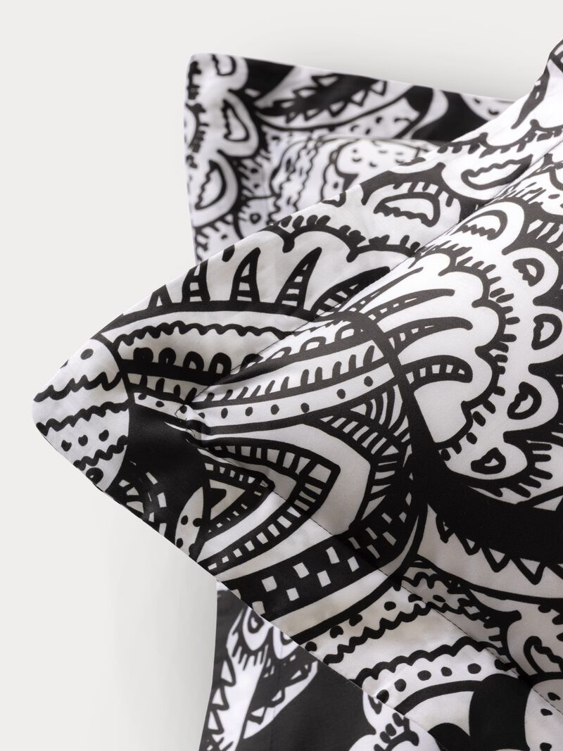 Brooks Brothers Black & White Paisley Cotton Sateen Sham Case Pair