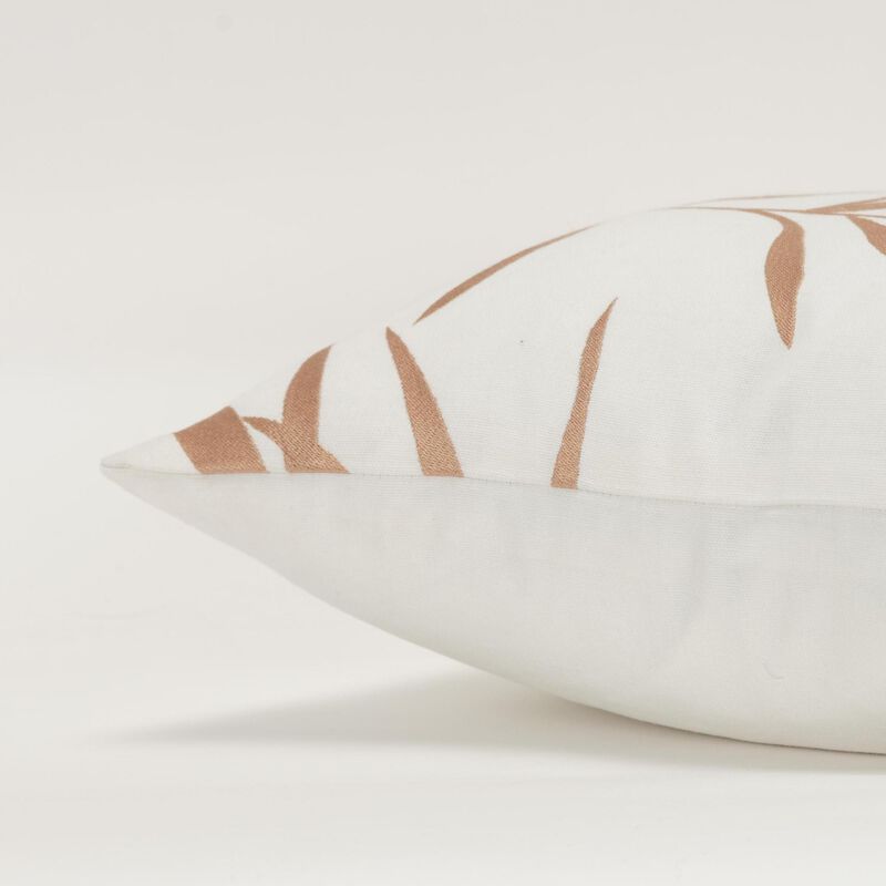 T20570 Pillow