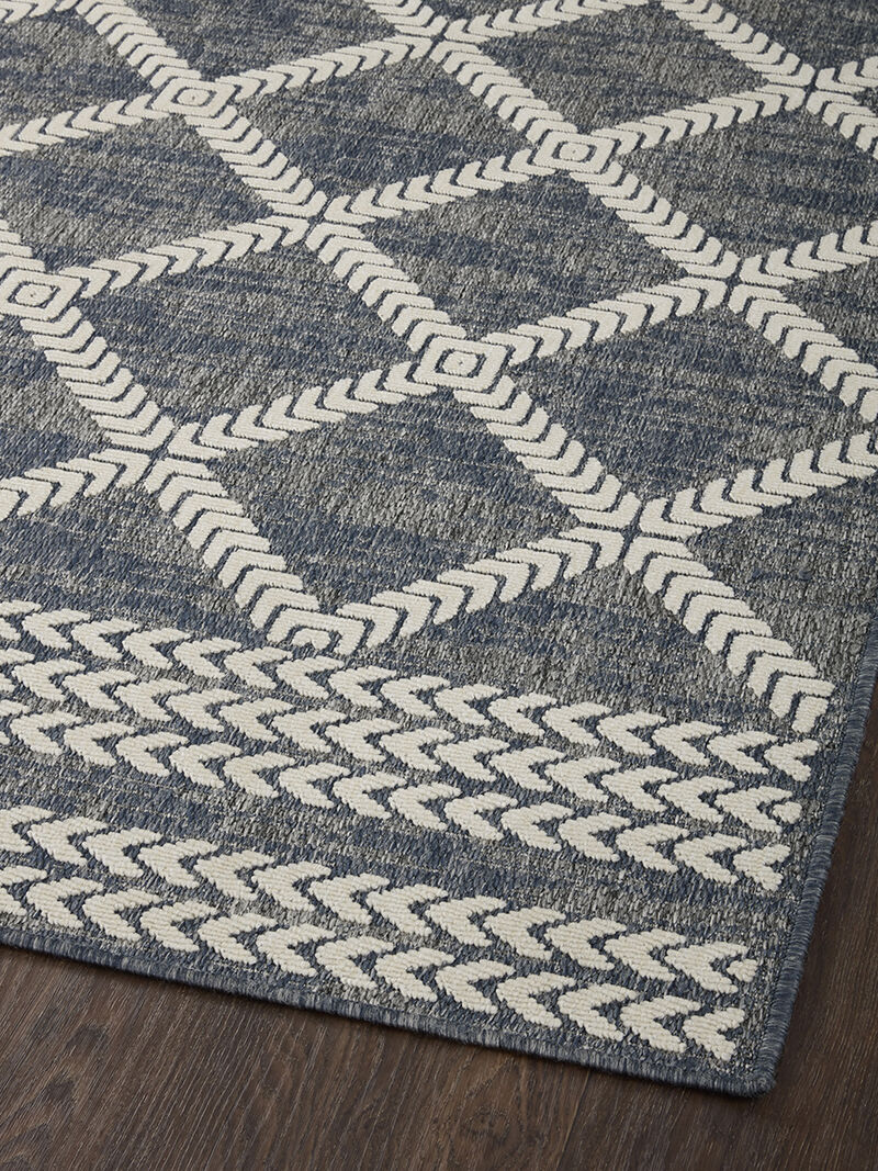 Rainier RAI05 Denim/Ivory 3'11" x 5'11" Rug