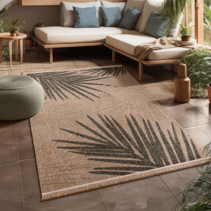 Designer Outdoor Rug with Leaf Pattern
