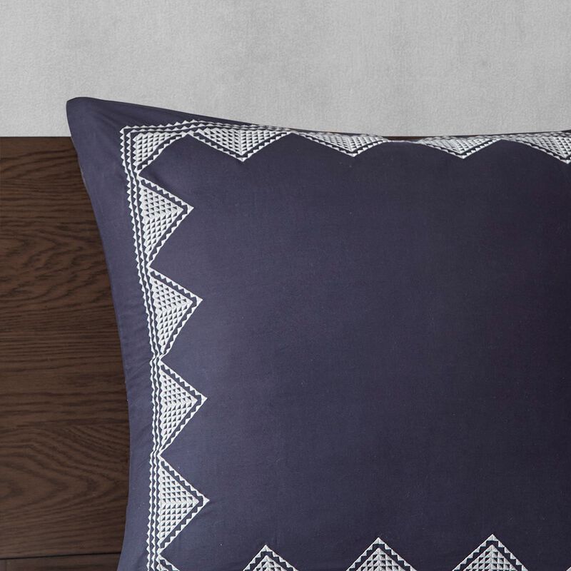 Gracie Mills Heise 3-Piece Ikat Chevron Cotton Quilt Set