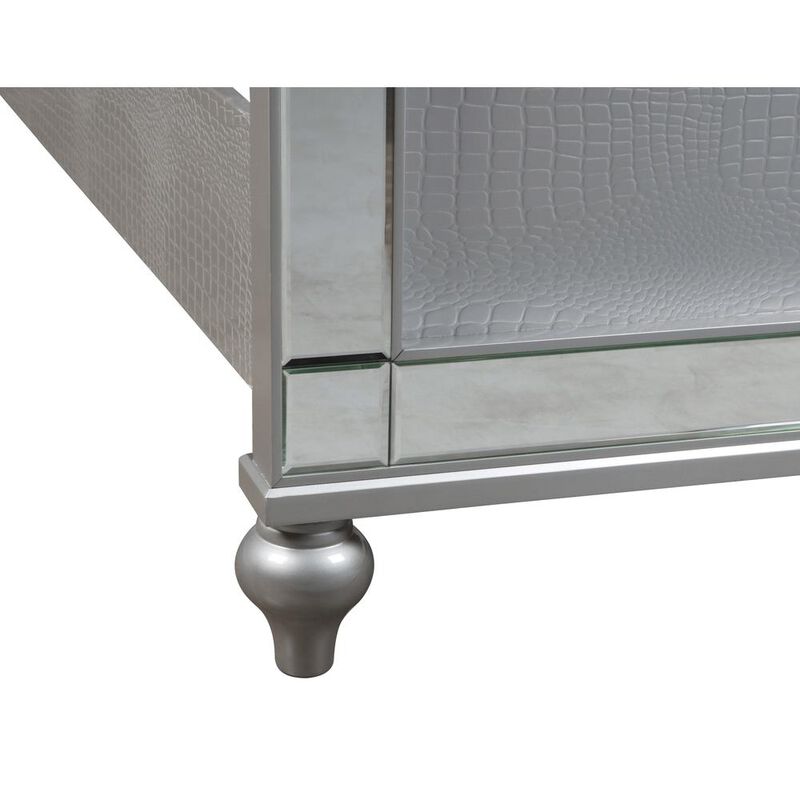 New Classic Furniture Furniture Valentine Solid Wood King Size Lighted Bed in Silver