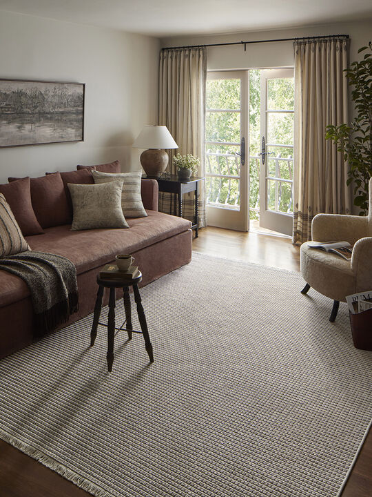Malibu MAB-04 Ivory / Dove 2''3" x 3''9" Rug by Amber Lewis
