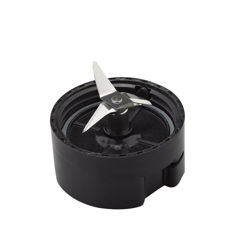 Brentwood Blend-To-Go Personal Blender in Black and Orange