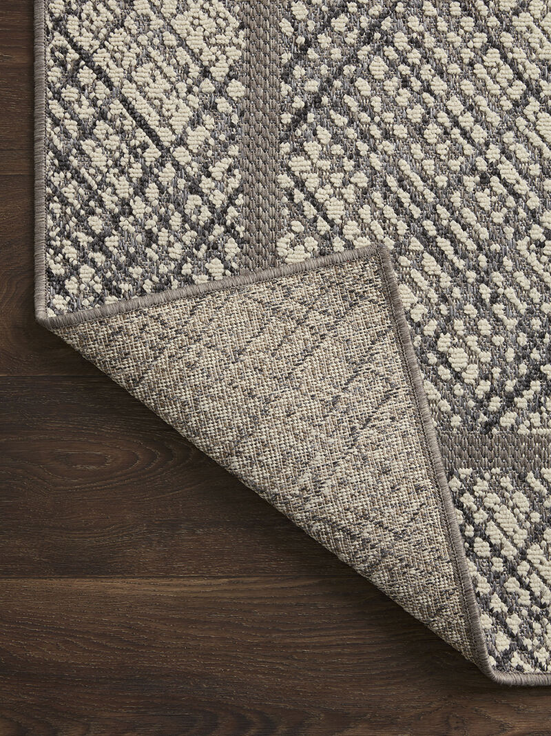 Rainier RAI10 Ivory/Charcoal 3'11" x 5'11" Rug