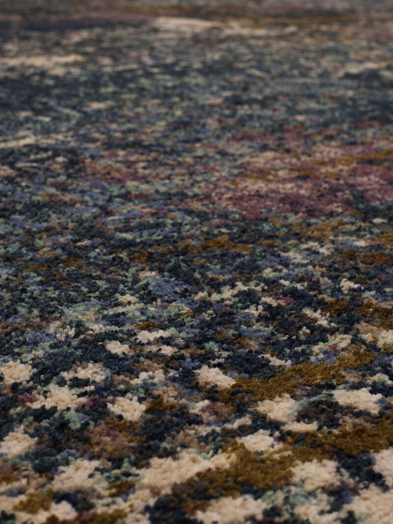 Enigma Tranquil Ink Blue 2' X 3' Rug