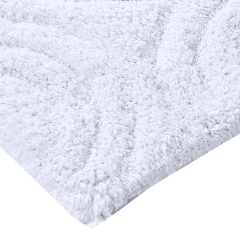 Knightsbridge Beautiful Circle Design Year Round Cotton With Non-Skid Back Bath Rug 20" X 30" White