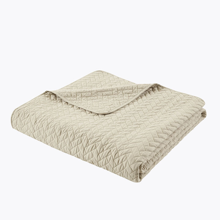 Gracie Mills Ria Solid Oversized Herringbone Quilt Set