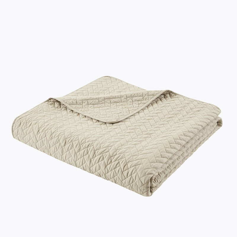 Gracie Mills Ria Solid Oversized Herringbone Quilt Set