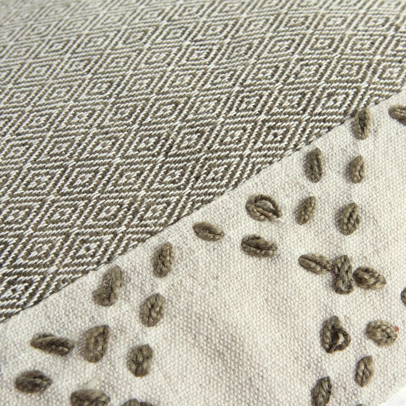 T17945 Pillow