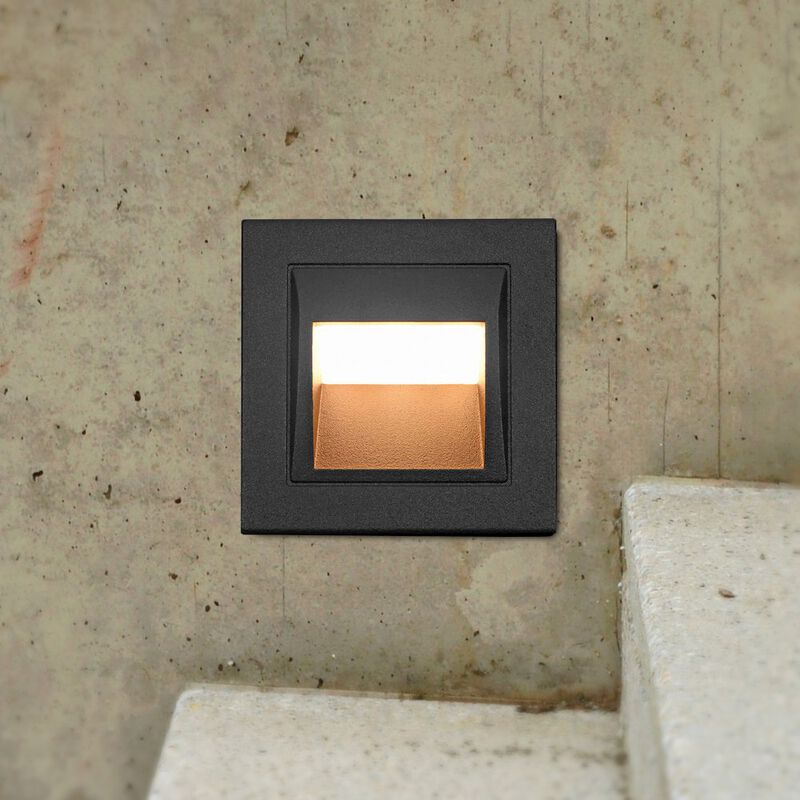 VONN Lighting Low-Voltage 2-Watt Integrated LED Outdoor Steps Light in Matte Black