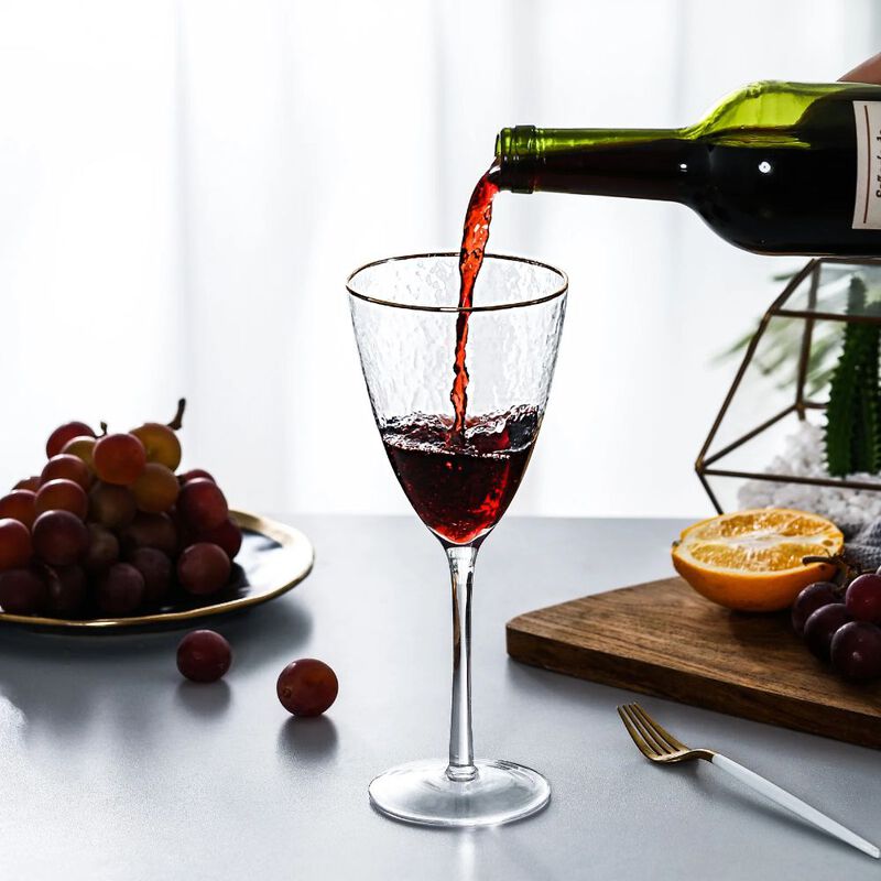 Hivvago Gold Rimmed Hammer Wine Glass (12 oz. set of 4)