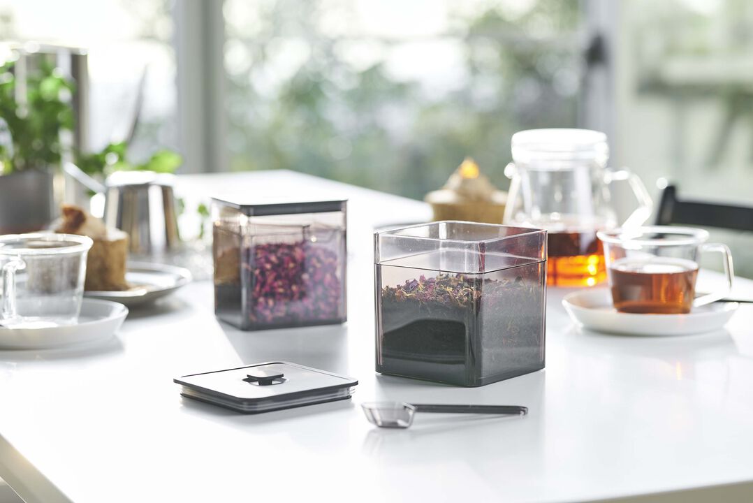 Vacuum-Sealing Food Container - Two Styles
