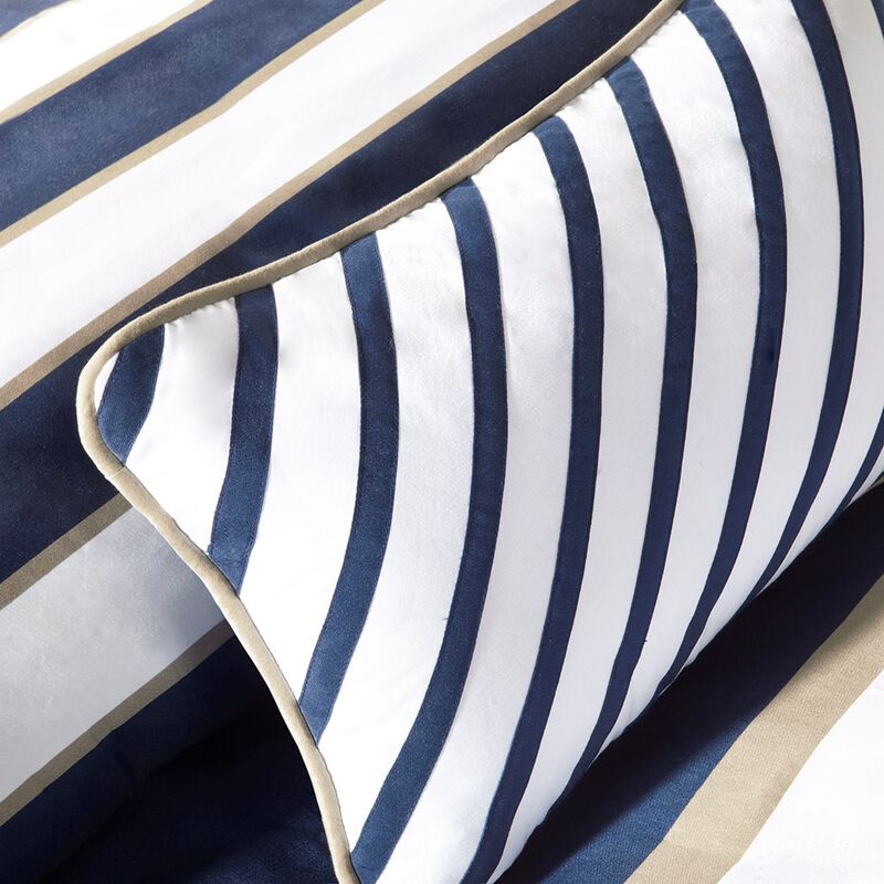 Gracie Mills Eudora Modern Elegance: Duvet Cover Ensemble