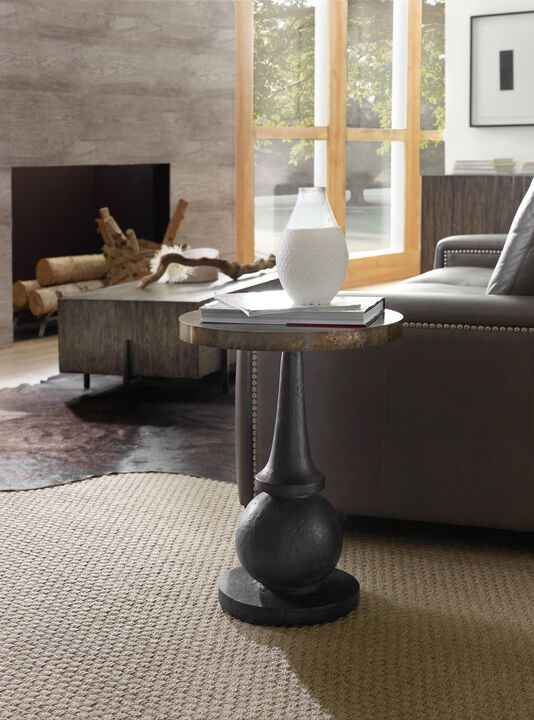 Curata Accent Table in Black