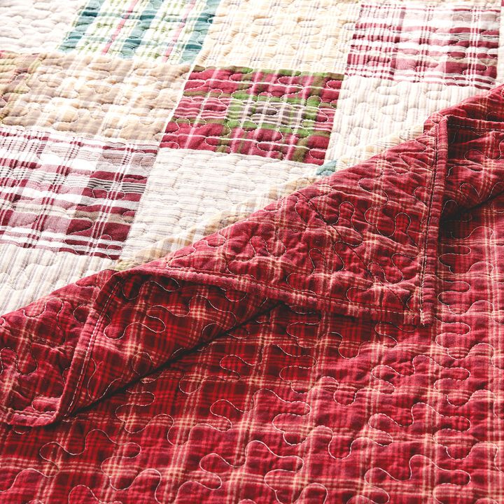 Evi 3pc Cal King Quilt and Pillow Sham Set, Plaid Pattern, Multicolor