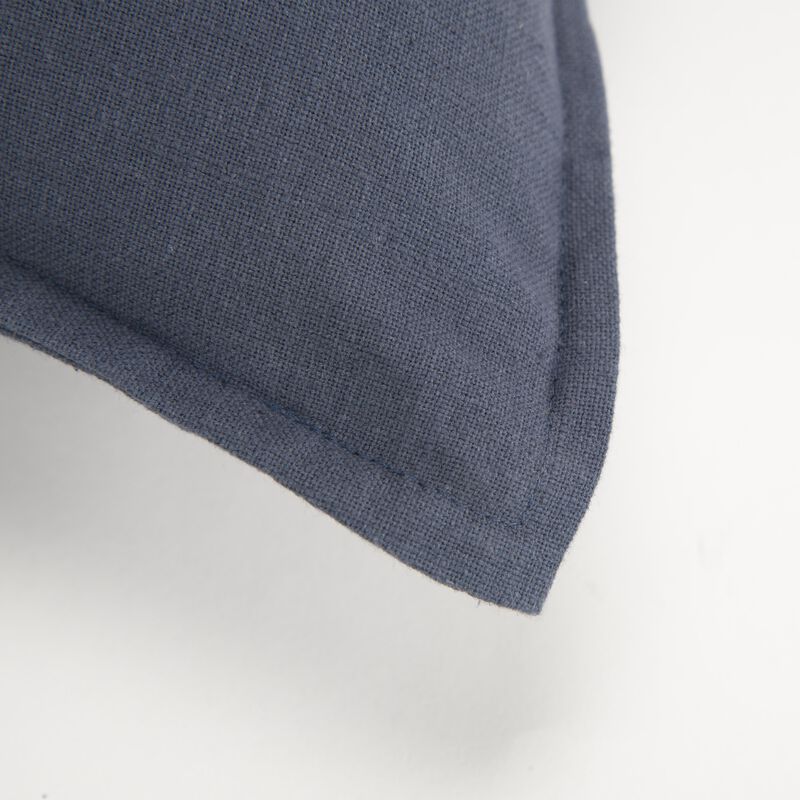 T05678 Pillow
