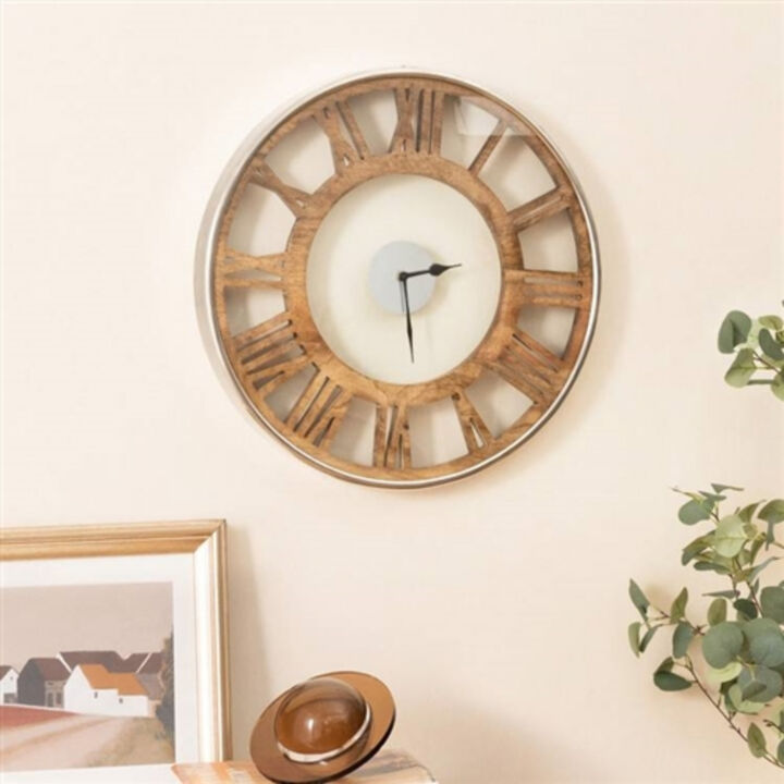 Farmhouse Style Wood Wall Clock with Roman Numerals – Classic Design for Home Decor