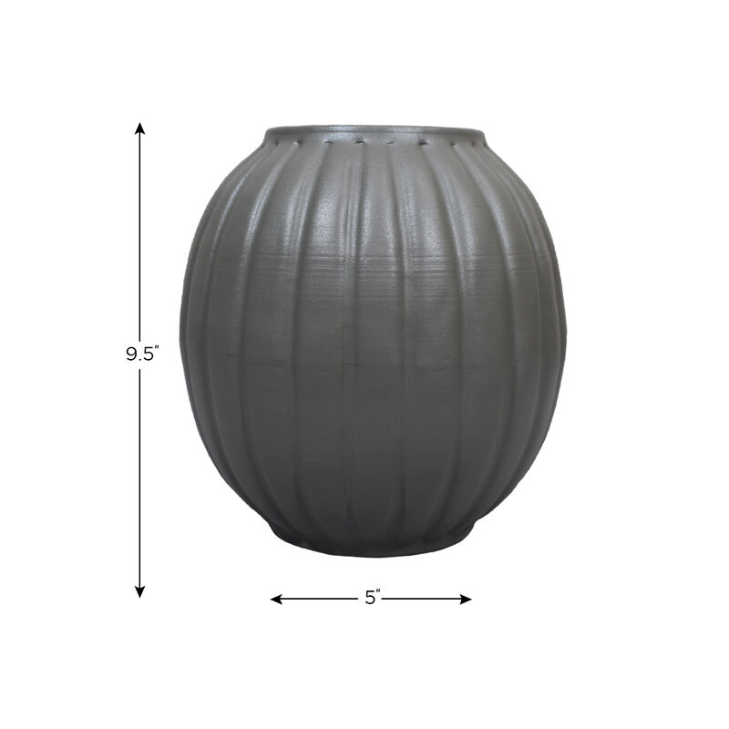 Handmade Iron Geometric Dull Green Bouquet Vase For Indoor & Outdoor Use BBH Homes