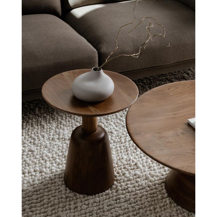 Moe�s Nels End Table