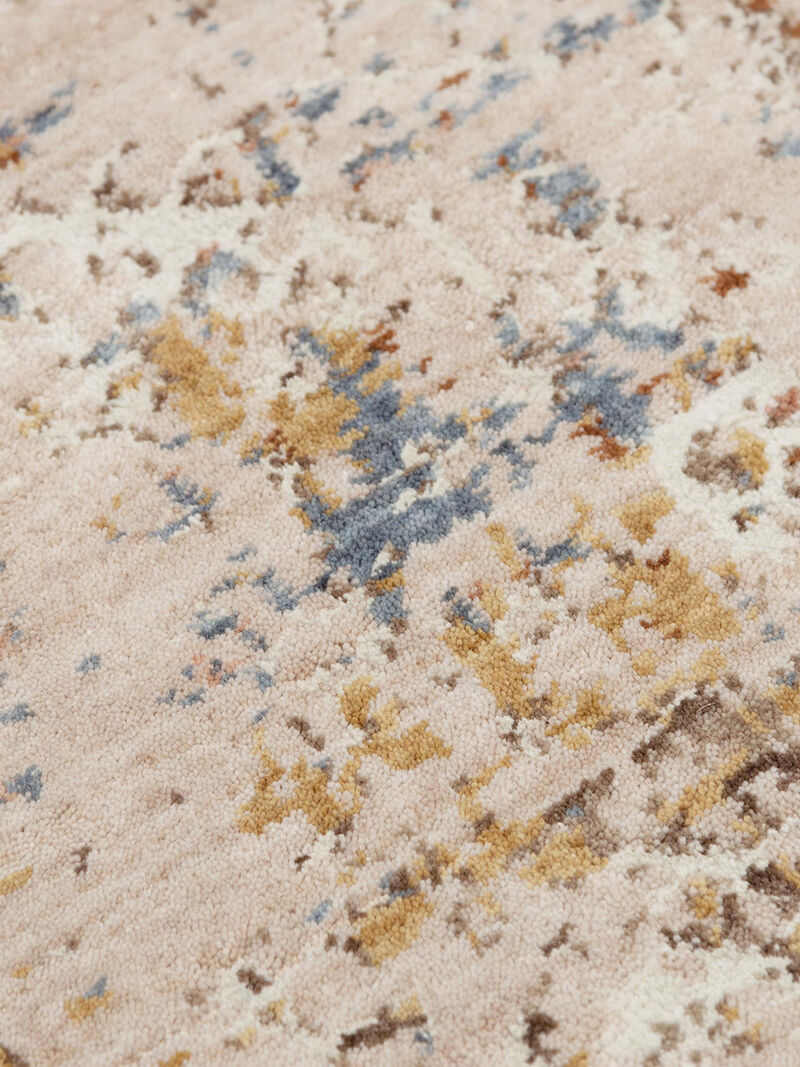 Logan LOG737 5'2" x 7'9" Rug