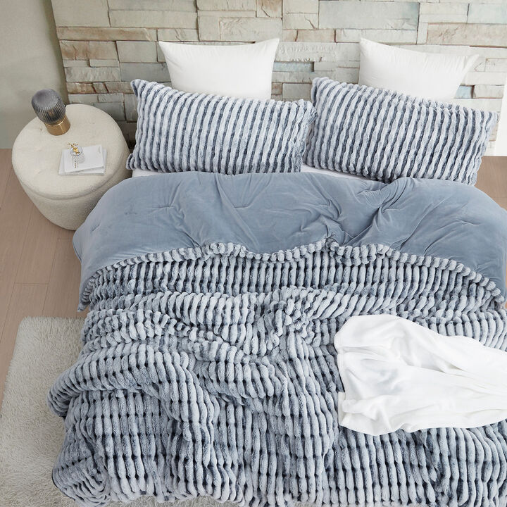 Freezin Waters - Coma Inducer� Oversized Queen Comforter Set