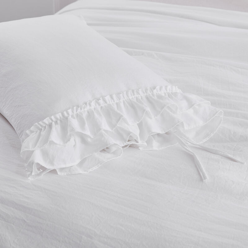 3-Piece Farmhouse Ruffled Duvet Cover Set with 2 Shams Soft and Elegant Bedding for a Cozy Bedroom
