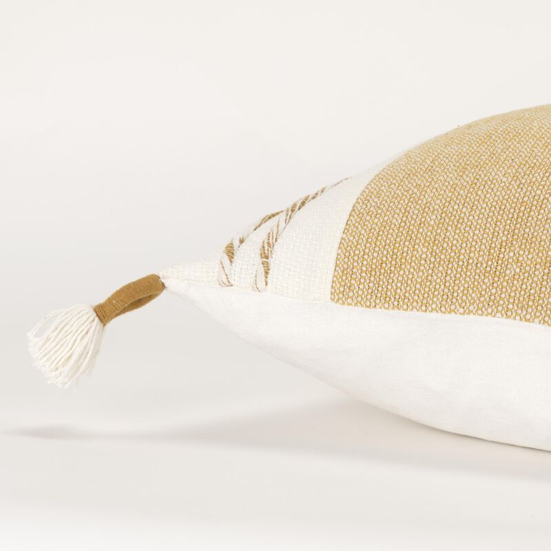 T19623 Pillow