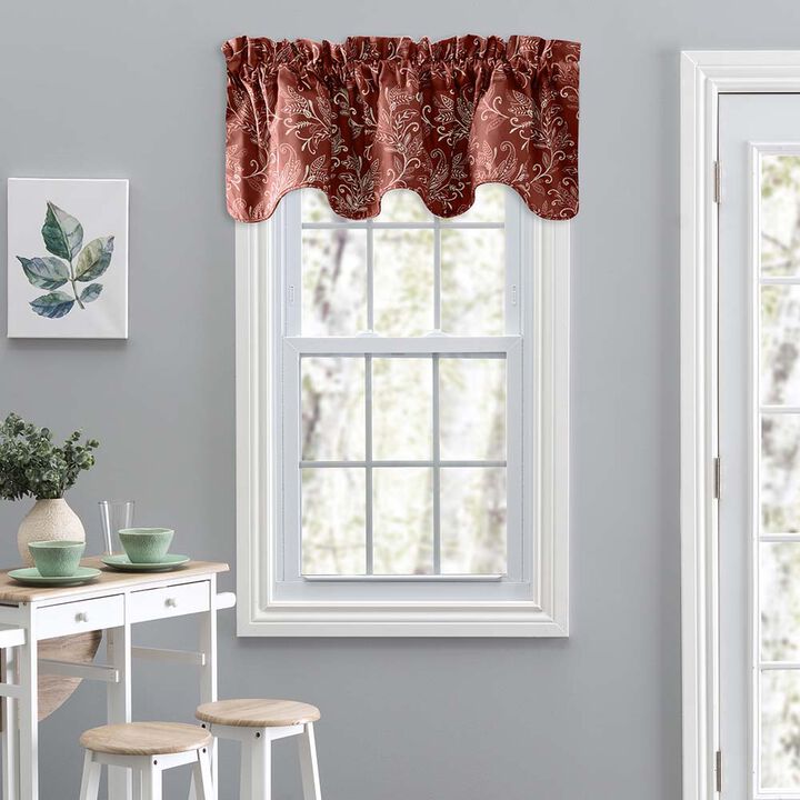 Ellis Curtain Lexington Leaf Pattern on Colored Ground Scallop Valance
